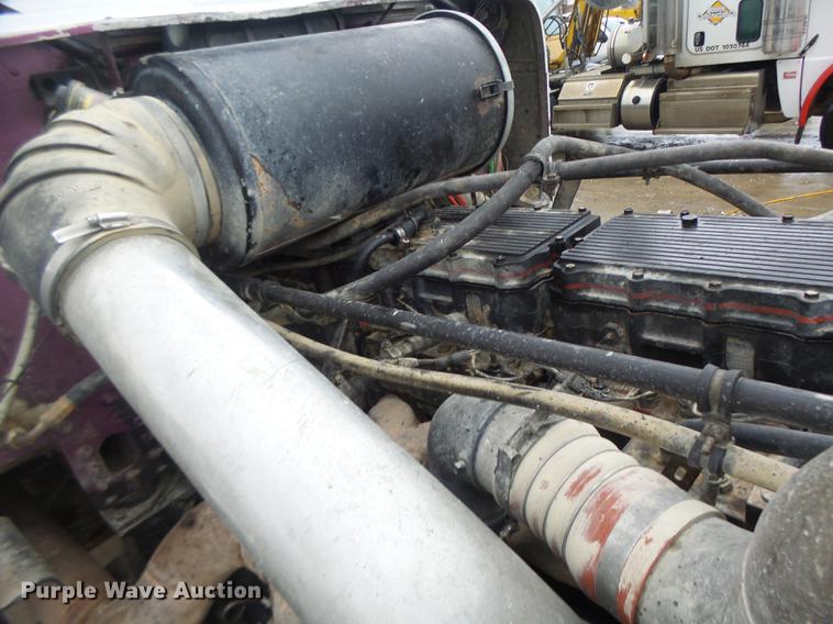 image for item DB9824 1994 Freightliner FLD dump truck