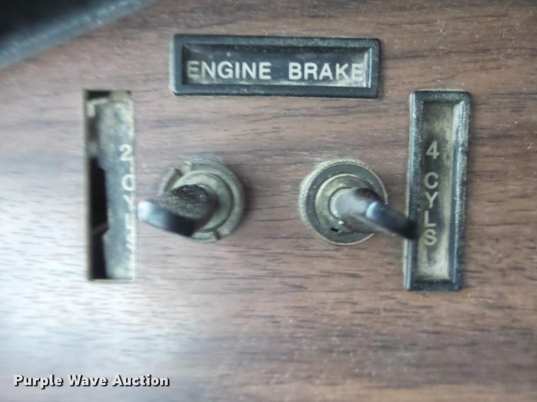 image for item DB9824 1994 Freightliner FLD dump truck