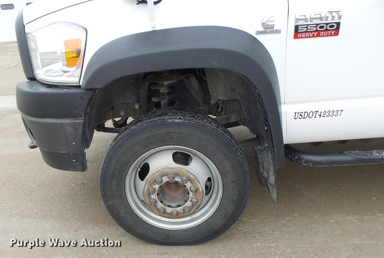 image for item DB9825 2009 Dodge Ram 5500 bucket truck