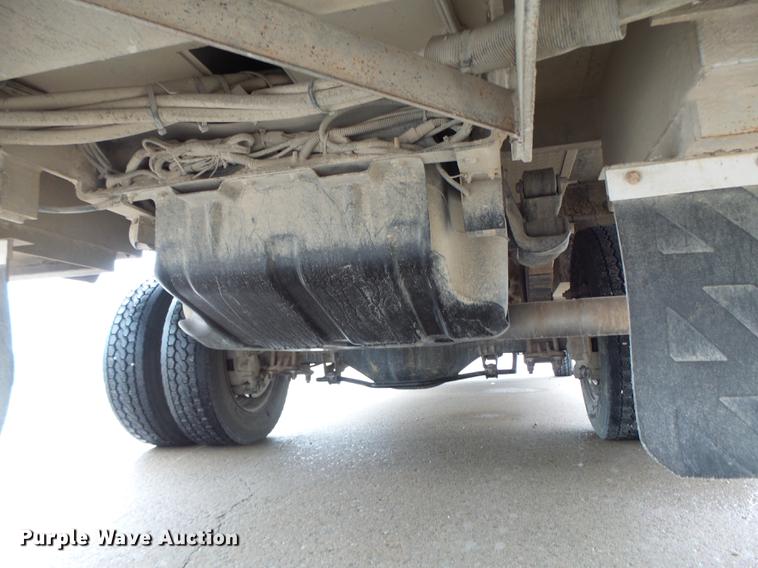 image for item DB9825 2009 Dodge Ram 5500 bucket truck