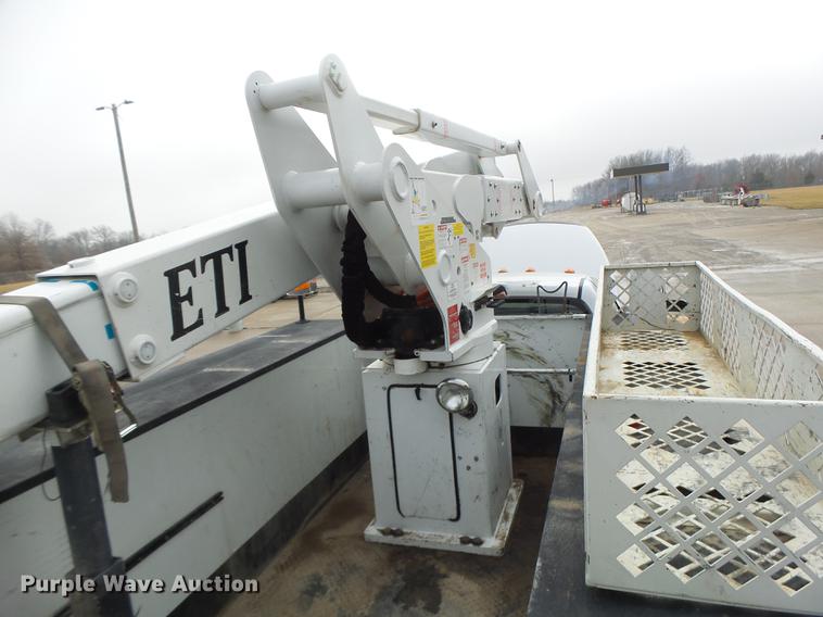 image for item DB9825 2009 Dodge Ram 5500 bucket truck