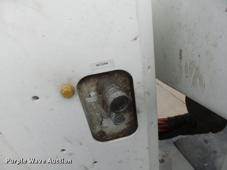 image for item DB9825 2009 Dodge Ram 5500 bucket truck