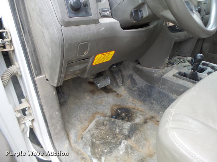 image for item DB9825 2009 Dodge Ram 5500 bucket truck