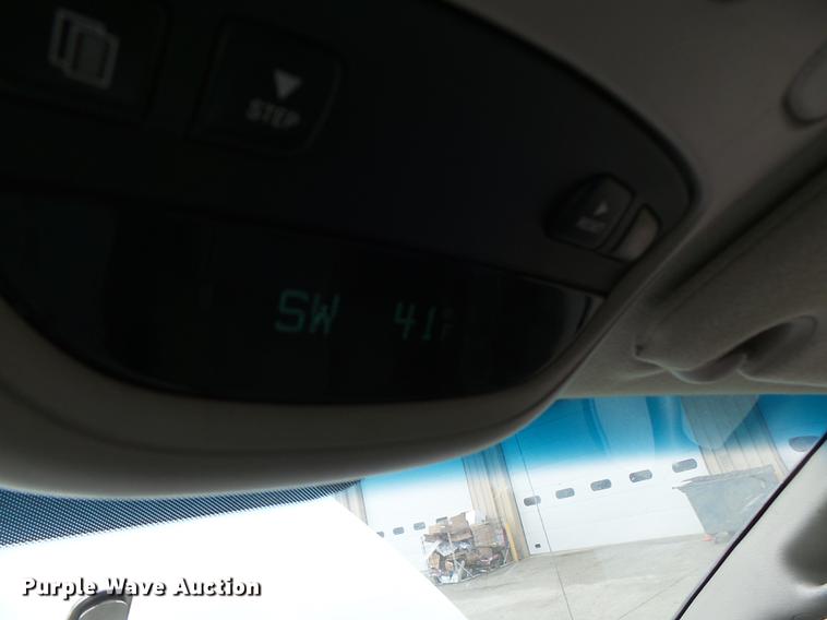 image for item DB9825 2009 Dodge Ram 5500 bucket truck