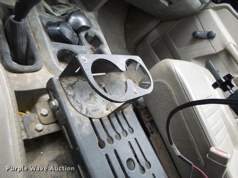 image for item DB9825 2009 Dodge Ram 5500 bucket truck