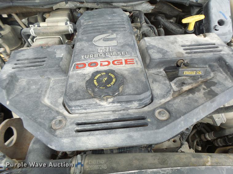 image for item DB9825 2009 Dodge Ram 5500 bucket truck