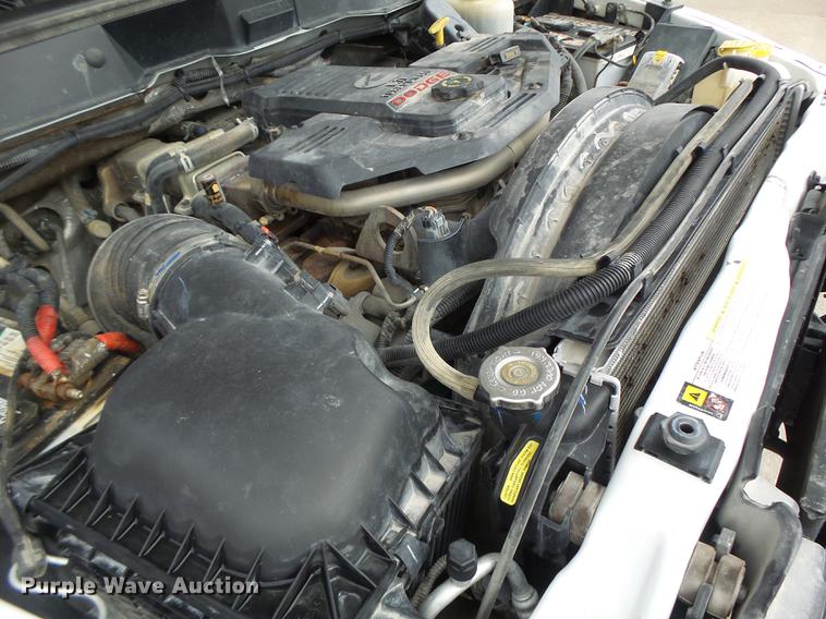 image for item DB9825 2009 Dodge Ram 5500 bucket truck