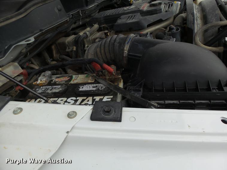 image for item DB9825 2009 Dodge Ram 5500 bucket truck