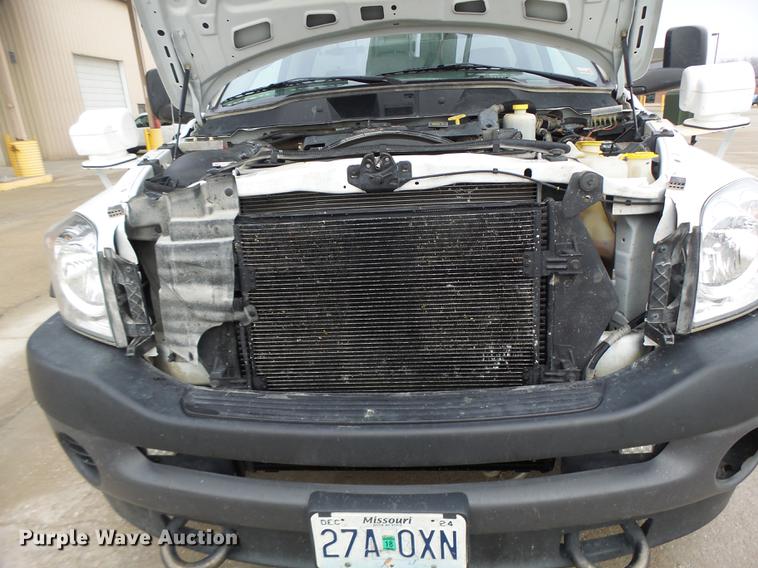 image for item DB9825 2009 Dodge Ram 5500 bucket truck