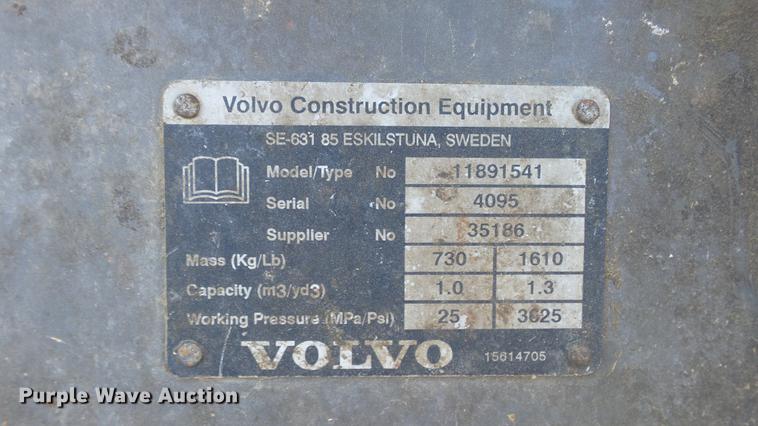 image for item DC0536 2014 Volvo BL70B backhoe