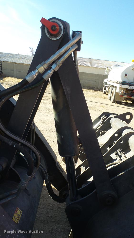 image for item DC0536 2014 Volvo BL70B backhoe