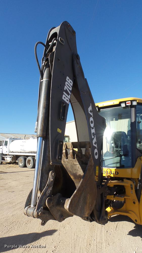 image for item DC0536 2014 Volvo BL70B backhoe