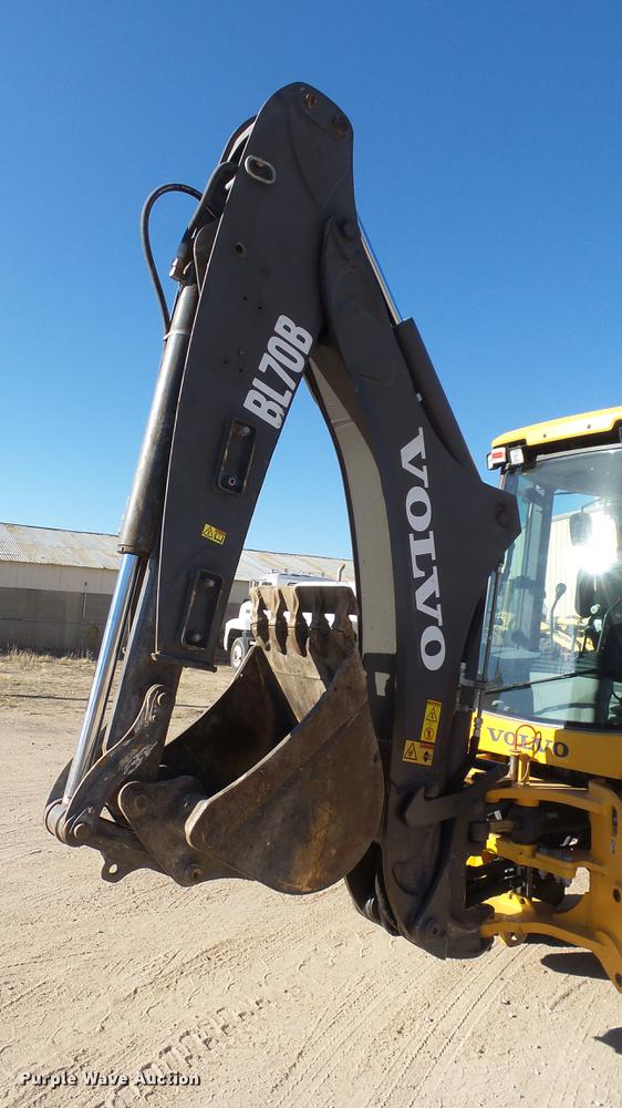 image for item DC0536 2014 Volvo BL70B backhoe
