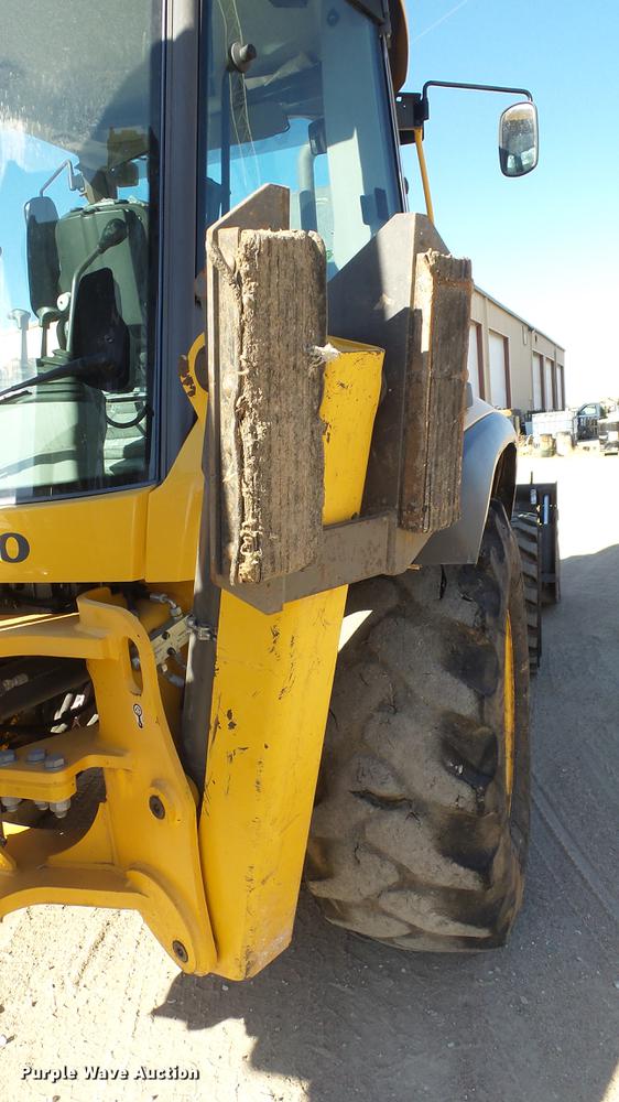 image for item DC0536 2014 Volvo BL70B backhoe