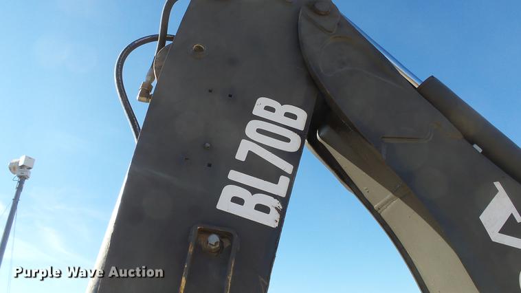 image for item DC0536 2014 Volvo BL70B backhoe