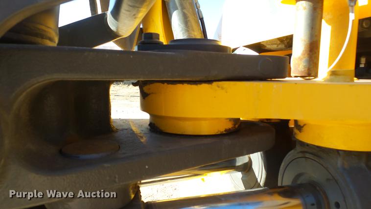 image for item DC0536 2014 Volvo BL70B backhoe