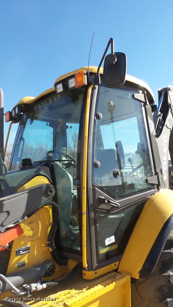 image for item DC0536 2014 Volvo BL70B backhoe