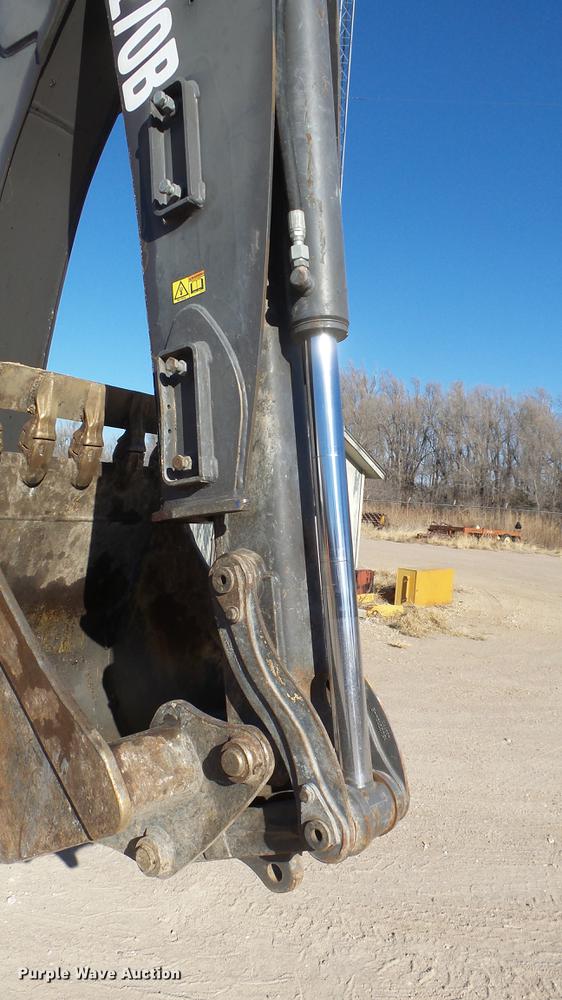 image for item DC0536 2014 Volvo BL70B backhoe