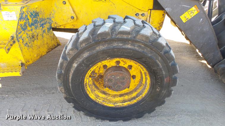 image for item DC0536 2014 Volvo BL70B backhoe