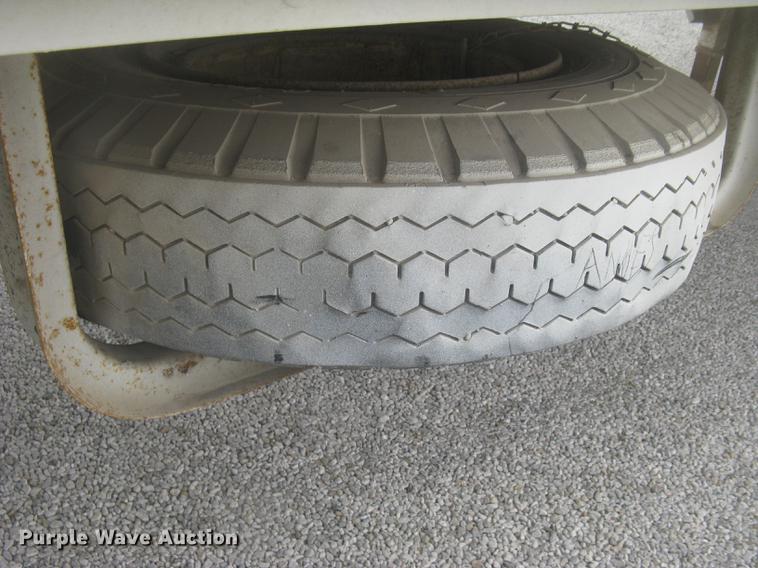 image for item DC2348 1972 Trailmobile dry van jobsite trailer