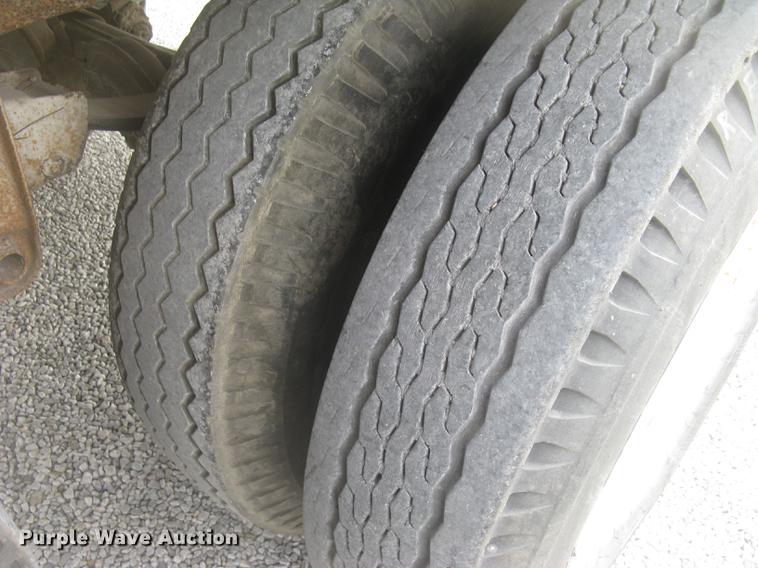 image for item DC2348 1972 Trailmobile dry van jobsite trailer