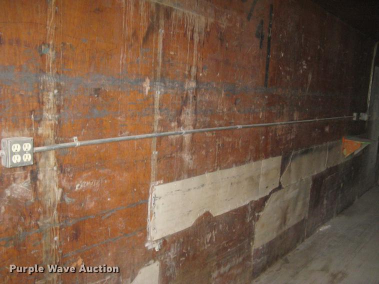 image for item DC2348 1972 Trailmobile dry van jobsite trailer