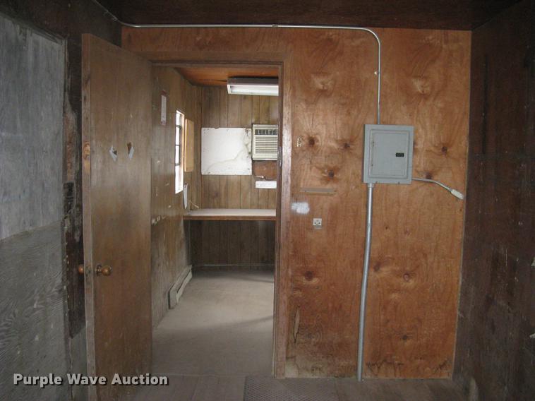 image for item DC2348 1972 Trailmobile dry van jobsite trailer