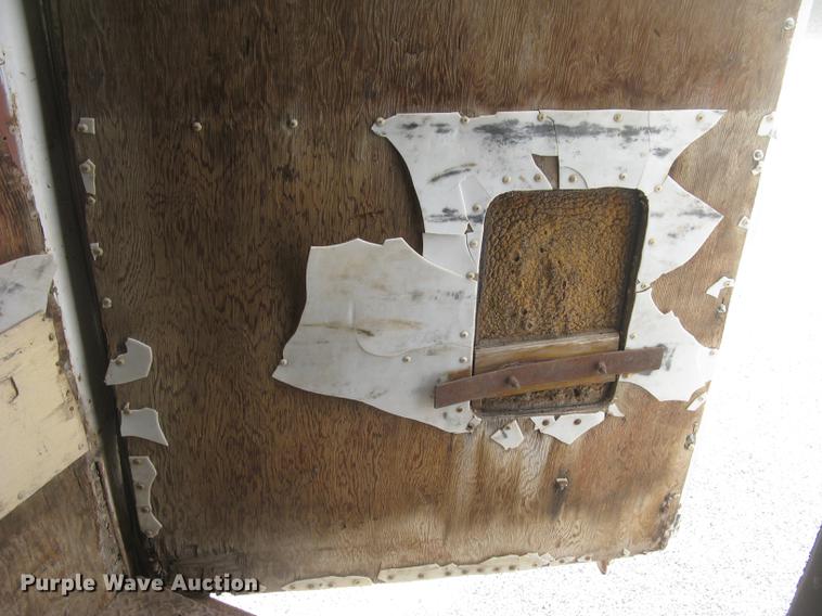 image for item DC2348 1972 Trailmobile dry van jobsite trailer