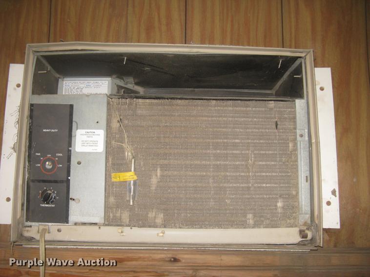 image for item DC2349 1983 Utility dry van jobsite trailer