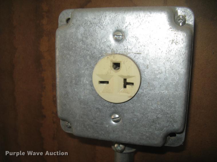 image for item DC2349 1983 Utility dry van jobsite trailer