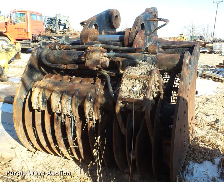 image for item DC5712 (2) Ozzies VRL-12 vibratory excavator buckets