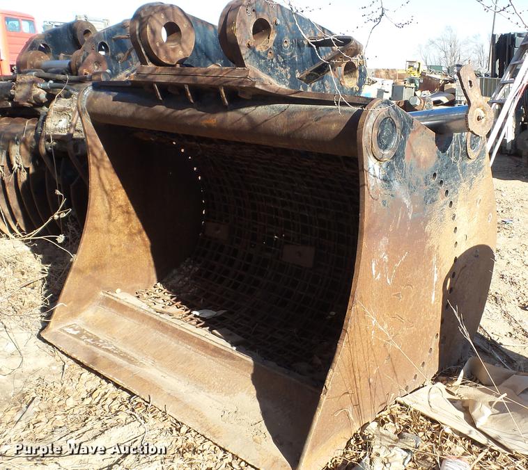 image for item DC5712 (2) Ozzies VRL-12 vibratory excavator buckets