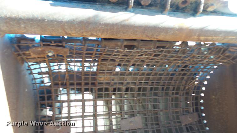 image for item DC5712 (2) Ozzies VRL-12 vibratory excavator buckets