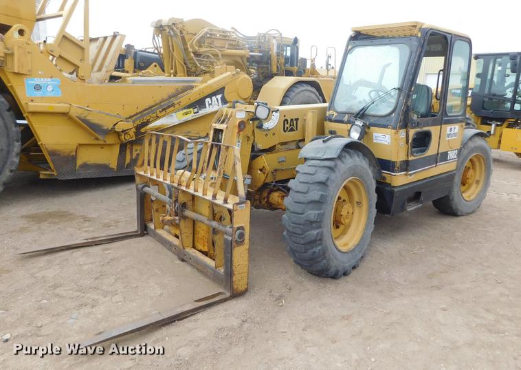 image for item DC8423 1996 Caterpillar TH82 telehandler