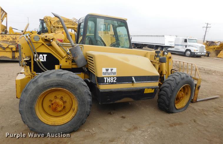image for item DC8423 1996 Caterpillar TH82 telehandler