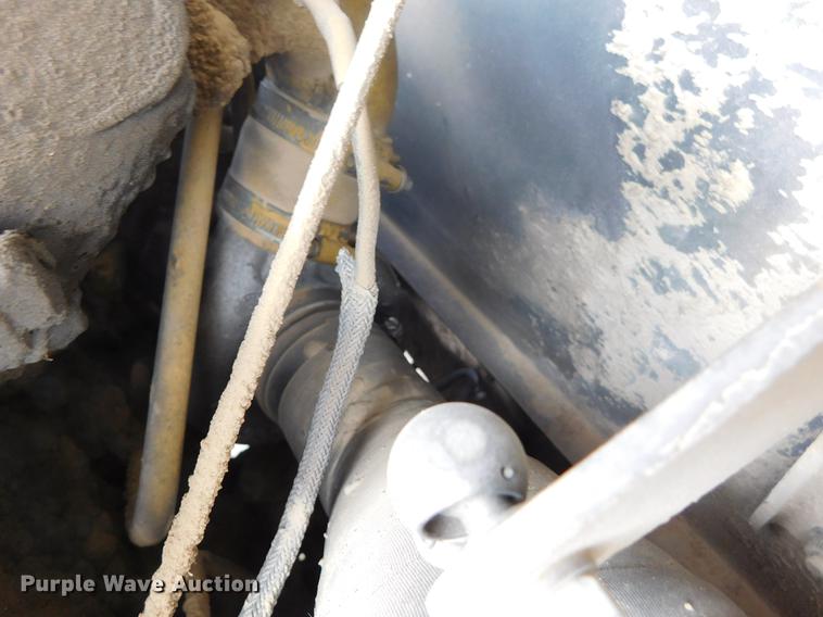 image for item DC8423 1996 Caterpillar TH82 telehandler