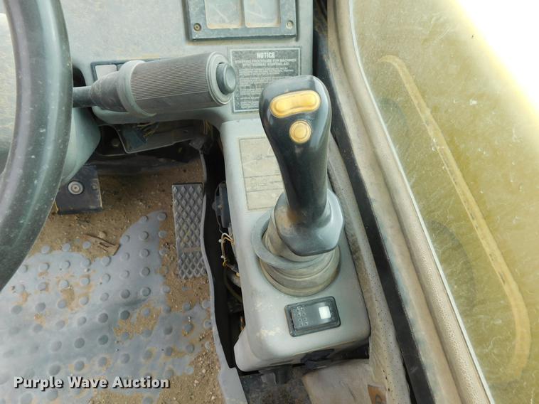 image for item DC8423 1996 Caterpillar TH82 telehandler