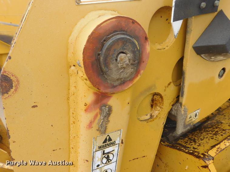 image for item DC8423 1996 Caterpillar TH82 telehandler