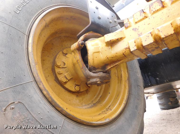 image for item DC8423 1996 Caterpillar TH82 telehandler