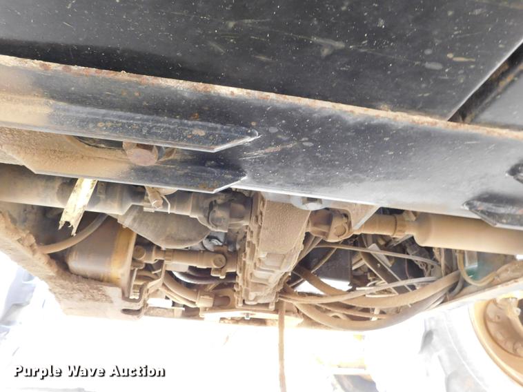 image for item DC8423 1996 Caterpillar TH82 telehandler