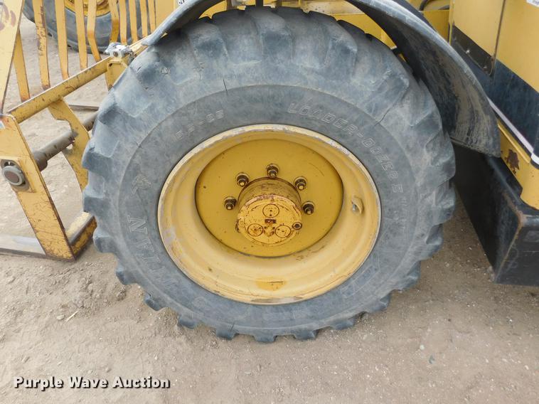 image for item DC8423 1996 Caterpillar TH82 telehandler