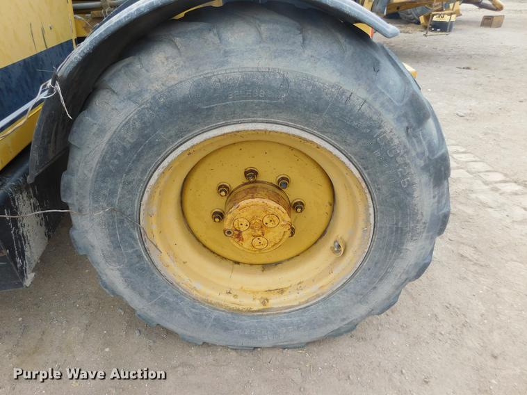 image for item DC8423 1996 Caterpillar TH82 telehandler