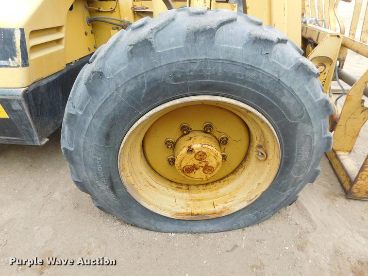 image for item DC8423 1996 Caterpillar TH82 telehandler