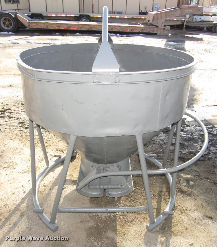 image for item DD2926 Concrete bucket