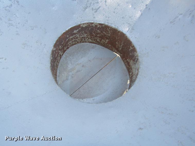 image for item DD2926 Concrete bucket