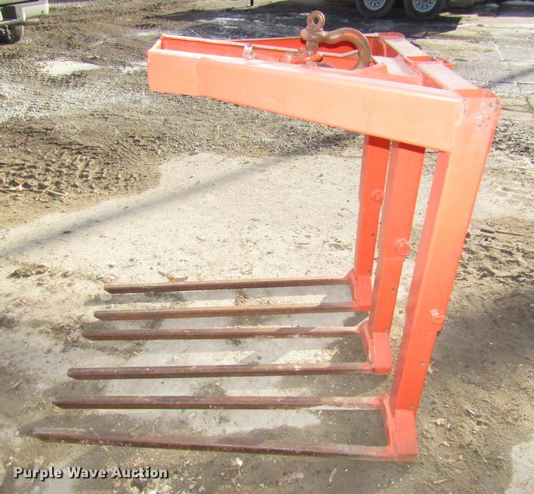 image for item DD2927 Crane brick forks