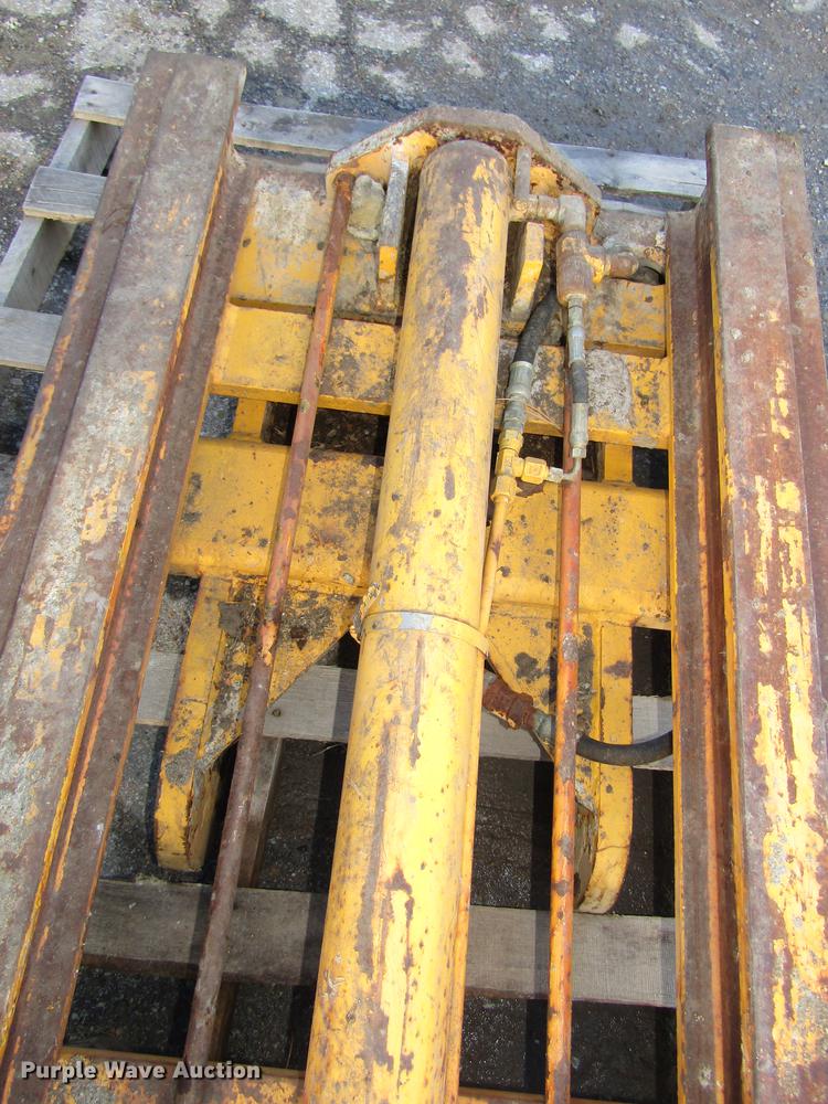 image for item DD2928 Forklift mast