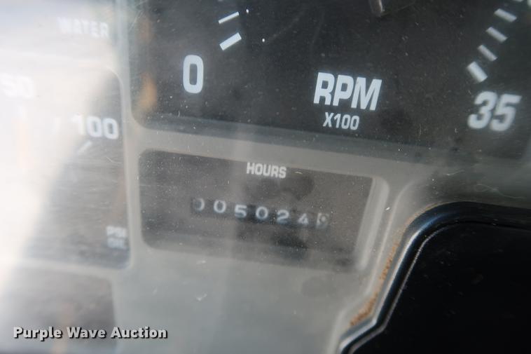 image for item DD9083 2000 International 4900 dump truck