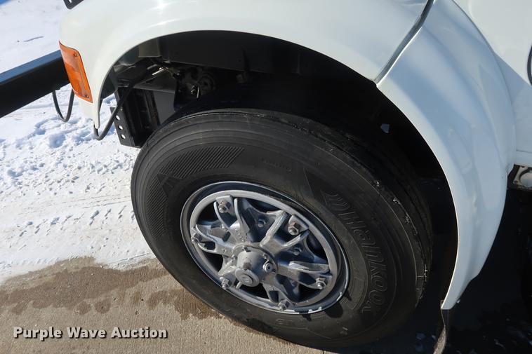 image for item DD9083 2000 International 4900 dump truck