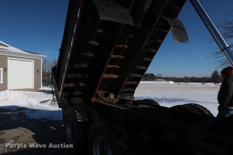 image for item DD9083 2000 International 4900 dump truck